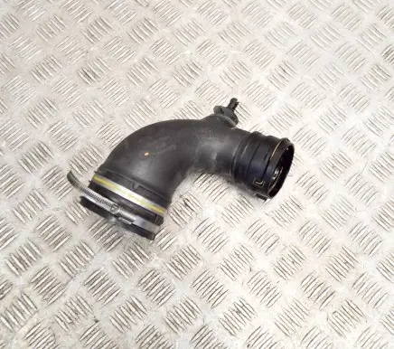 Maserati Ghibli Air intake duct part 670003846 70568491
