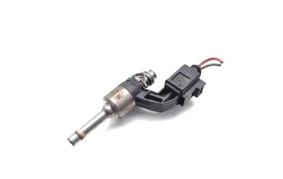 Audi A3 S3 8P Fuel injector 03C906
