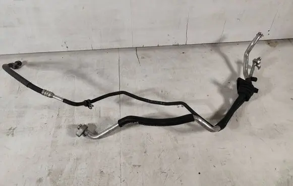 Volkswagen PASSAT B5 Air conditioning (A/C) pipe/hose 3B1260712D