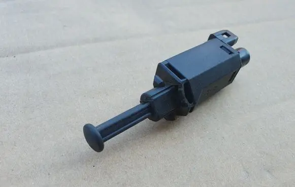 Volkswagen Golf II Brake pedal sensor switch 191945515