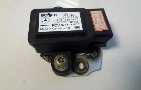 Mercedes-Benz A W168 ESP acceleration yaw rate sensor 0265005219 000706201048