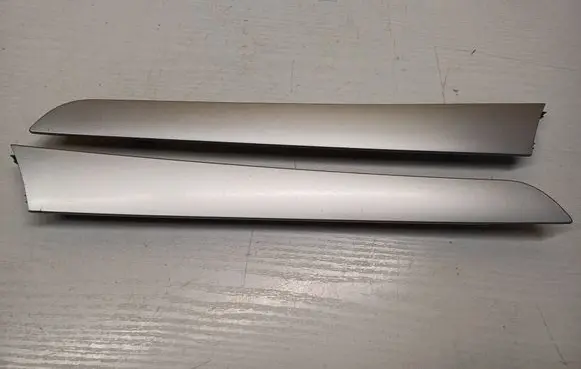 Audi A4 S4 B8 8K Front door trim bar 8K0867409