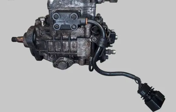 Audi A4 S4 B5 8D Fuel injection high pressure pump 0460404971