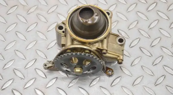 Volkswagen Polo V 6R Oil pump 03D115105G