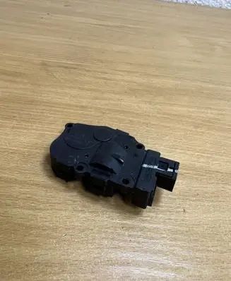 BMW 3 E90 E91 A/C air flow flap actuator/motor 410475520 D6039