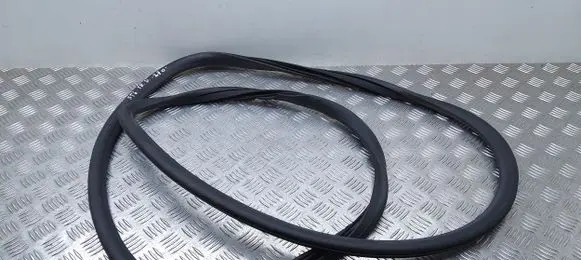 Cadillac XT6 Front door rubber seal 