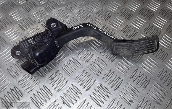 Mazda 6 Accelerator throttle pedal 1988003400