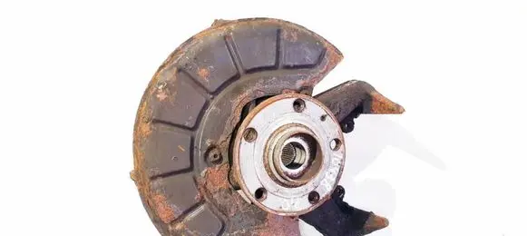 Volkswagen Golf V Front wheel hub