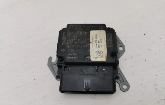 Volkswagen Golf VIII Airbag control unit/module