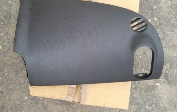 Suzuki Splash Airbag cover 7391051K105PK