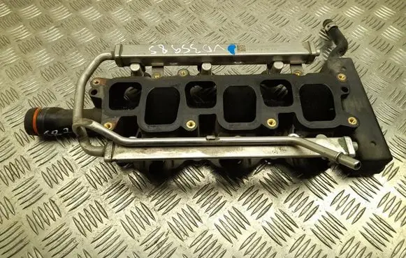 Ford Mustang V Fuel distributor BR3E9F797FA