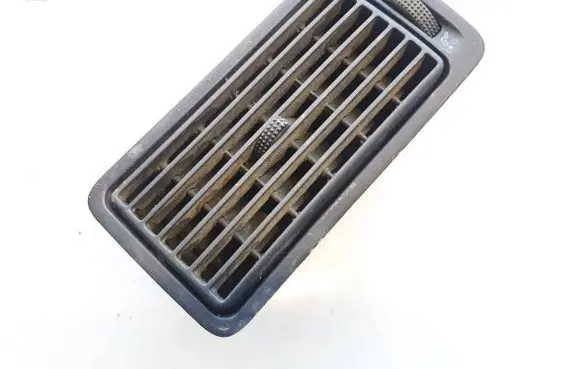 Volkswagen Golf IV Dash center air vent grill 1j1819704c 13-55d3349