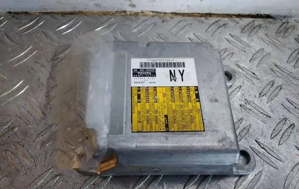 Lexus IS III XE30 Airbag control unit/module 8917053370 1508000182