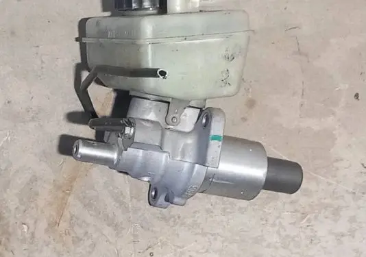 Mercedes-Benz S W220 Master brake cylinder A2204300002