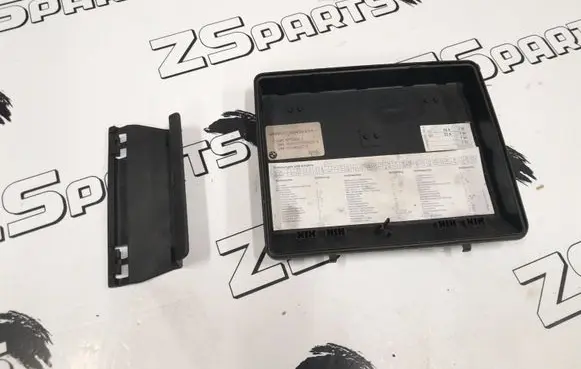 BMW 5 E34 Fuse box set 6113 1374029