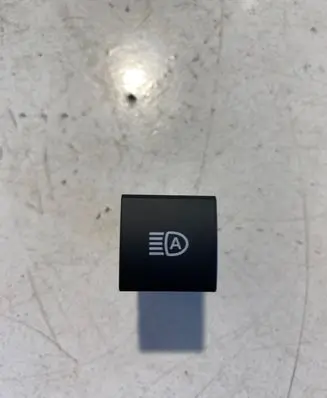 Toyota Yaris Light switch