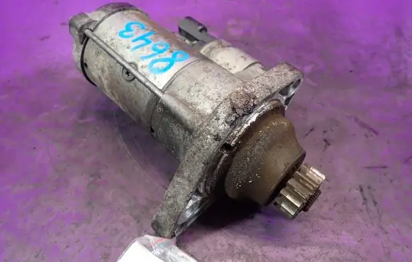 Volkswagen Golf VII Starter motor 02Z911024L