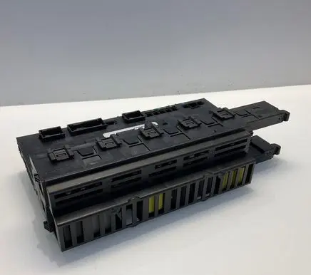 Mercedes-Benz E W211 SAM control unit 2115454601 5DK00804765 A2115454601