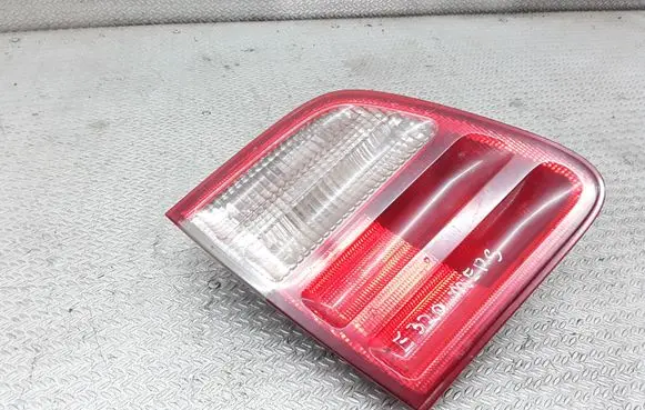 Mercedes-Benz E W210 Tailgate rear/tail lights A2108205964