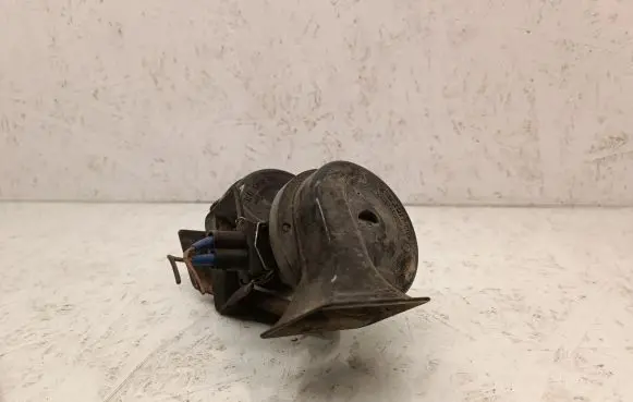 Volkswagen PASSAT B5 Horn signal 0092018