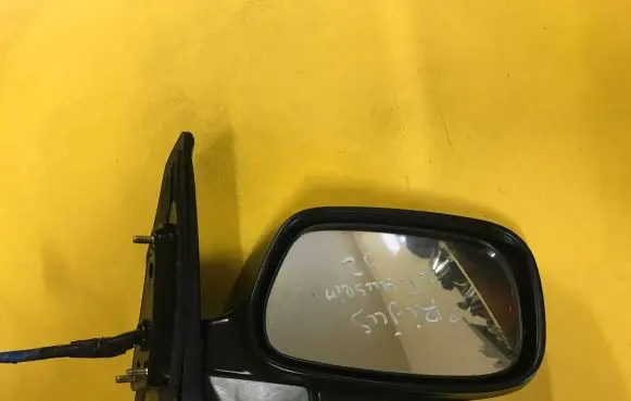 Toyota Prius (XW10) Front door electric wing mirror