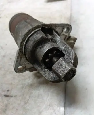 Nissan Primera Starter motor 23300 M000T80285