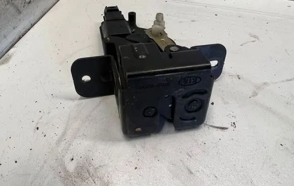 KIA Sorento Tailgate window lock/catch/latch 871303E000