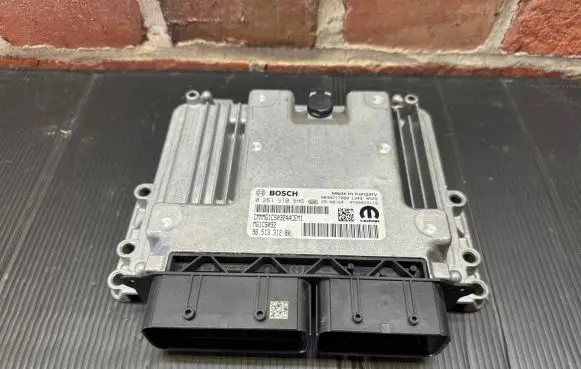 Peugeot 208 Engine control unit/module ECU 9838217080 9851331280 0261S105H6