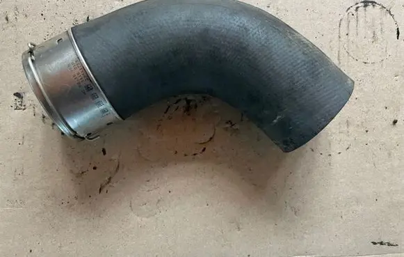 Jaguar XF X260 Intercooler hose/pipe FC462416
