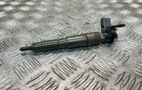 Fuel injector