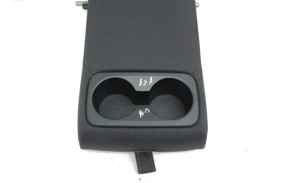 KIA Sportage Rear seat armrest 