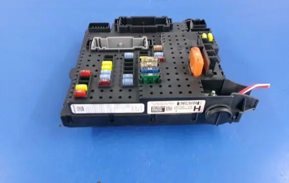 Volvo S60 Fuse box set 30728512