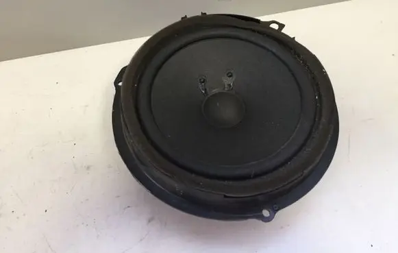 Ford Focus Rear door speaker AA6T18808AA 2H222A