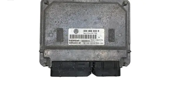 Volkswagen Polo IV 9N3 Engine control unit/module 03E906033R 5WP4422402
