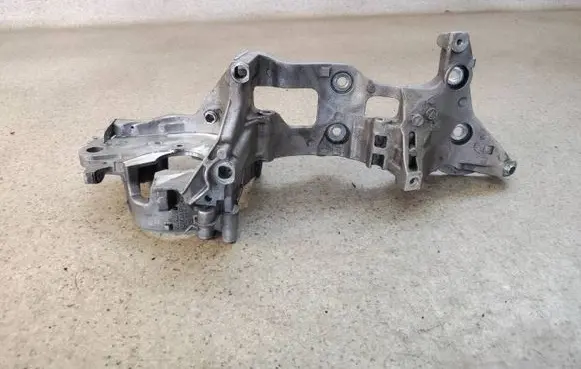Audi A6 S6 C8 4K Generator/alternator bracket 05L90314310A 05L903143