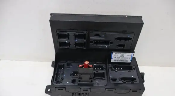 Mercedes-Benz CLS C219 Fuse module 2115457701