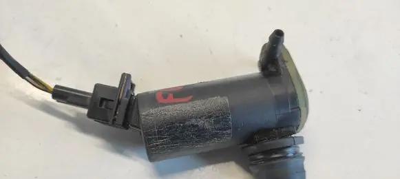 Ford Focus Windscreen/windshield washer pump 93BB17K624BA D00LA OCB