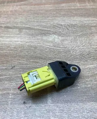 Toyota Prius (XW20) Airbag deployment crash/impact sensor 8983130020 WithPlug