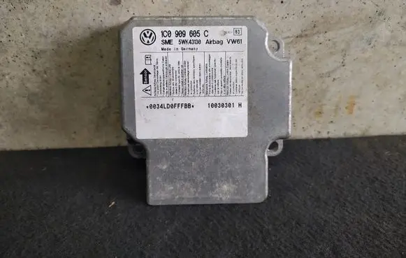 Volkswagen PASSAT B5.5 Airbag control unit/module 1C909605C