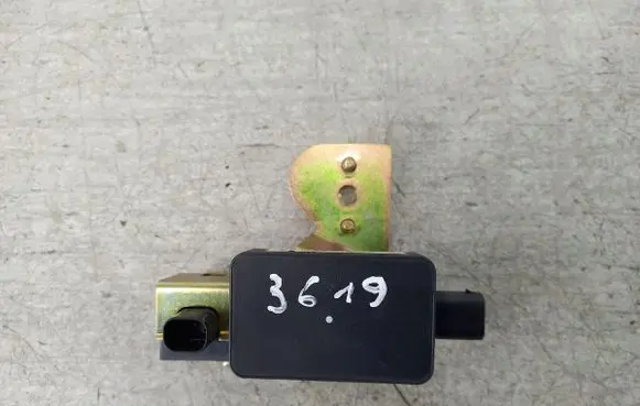 Volkswagen Golf IV ESP acceleration yaw rate sensor 