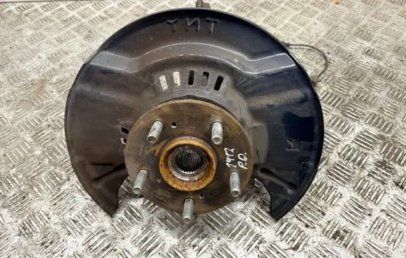 Honda CR-V Front wheel hub 