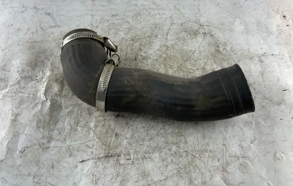 Seat Ibiza IV (6J,6P) Intercooler hose/pipe 6J0145832