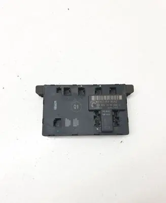 Mercedes-Benz C W203 Door control unit/module 2038201585