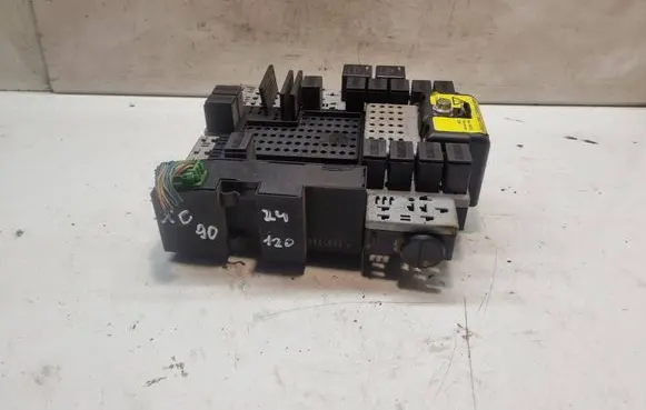Volvo XC90 Fuse box set SAEJ94500 DOTJ59000J