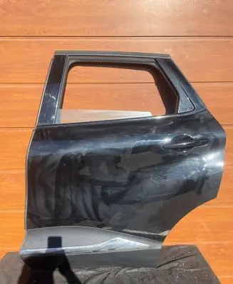 Renault Captur Rear door