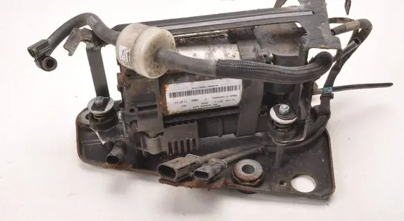Volvo S90, V90 Air suspension compressor 15.1500-0071.3