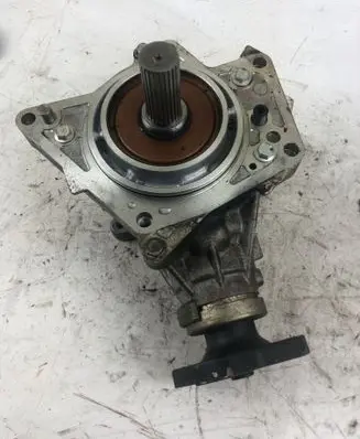 Nissan X-Trail T31 Gearbox transfer box case 067022