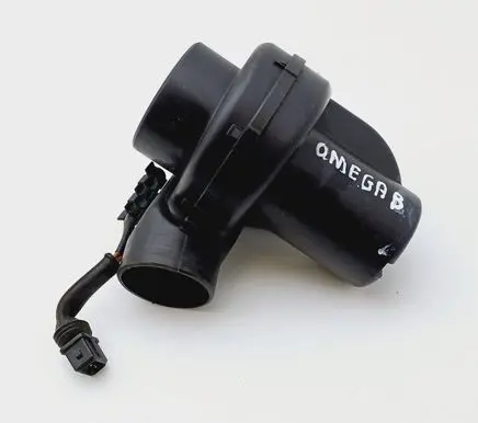 Opel Omega B2 Secondary air pump 