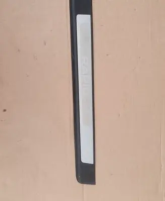 Skoda Rapid (NH) Side skirt front trim 5JA