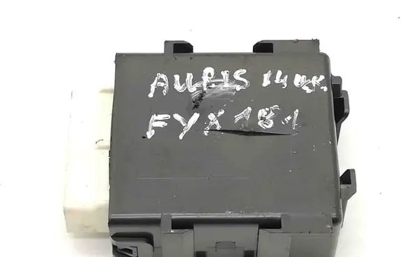 Toyota Auris E180 Other devices 8594002060